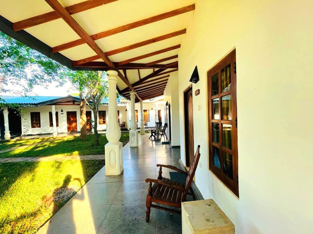 Kingfisher Resort Sigiriya Exterior photo